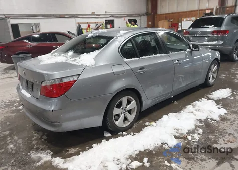 2007 BMW 530Xi z USA, uszkodzony, nr VIN WBANF73577CU24690